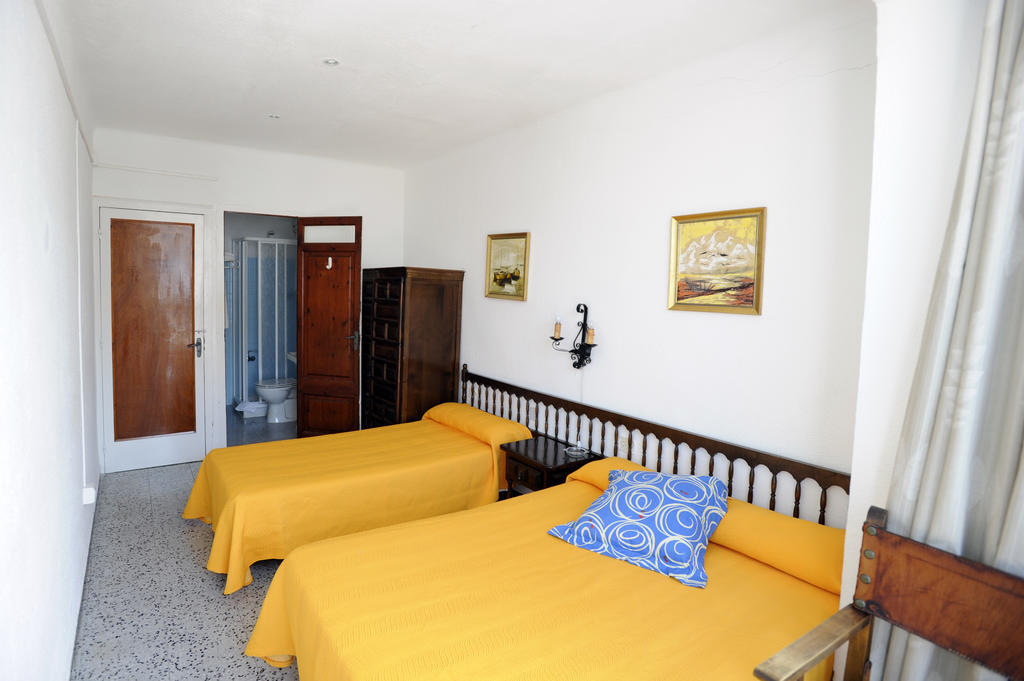 Hostal Can Marines Sant Carles de la Ràpita Quarto foto